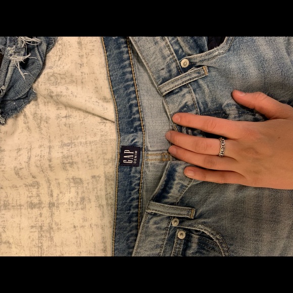 Gap Ripped Bermuda Jean Shorts - Picture 2 of 4
